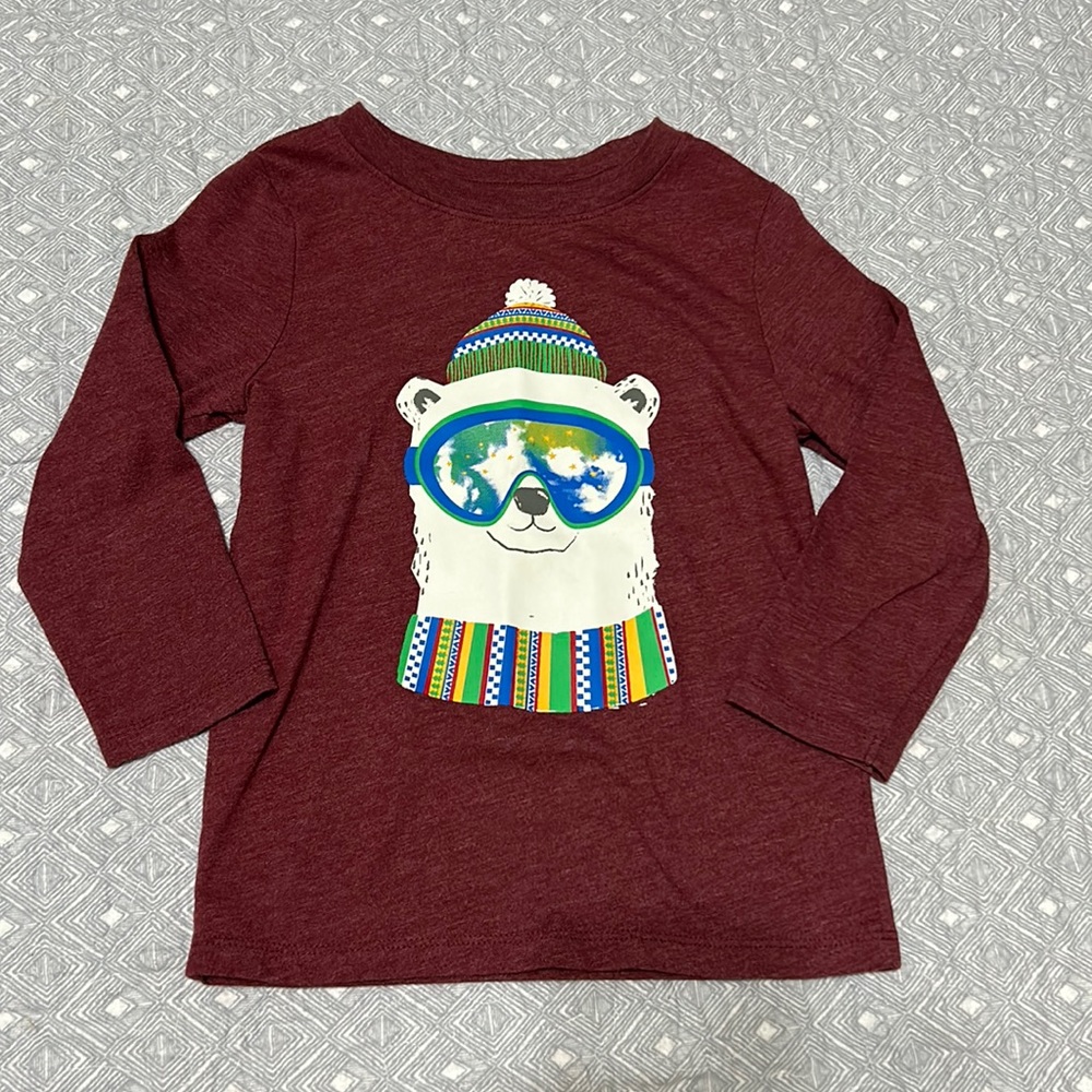 Longsleeve polar bear graphic